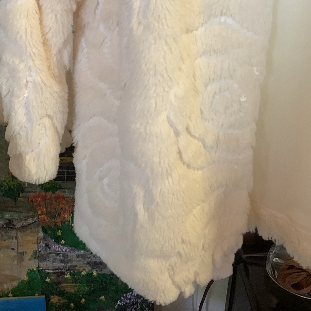 JM Collection White Sequined Jacket - Picture 4 of 6